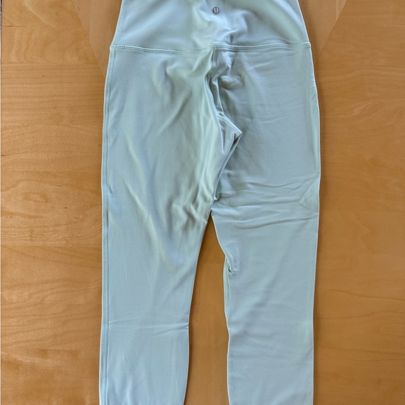 NWOT Lululemon 6 Align HR Crop 21” Light Mint Yoga - Picture 2 of 3
